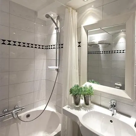 De Rustende Jager Hotel 4*
