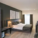 Hotel De Rustende Jager 4*