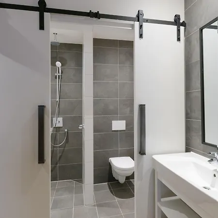 Hotel De Rustende Jager 4*