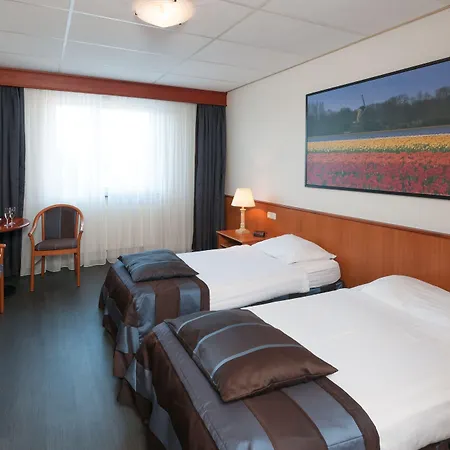 Hotel De Rustende Jager 4*