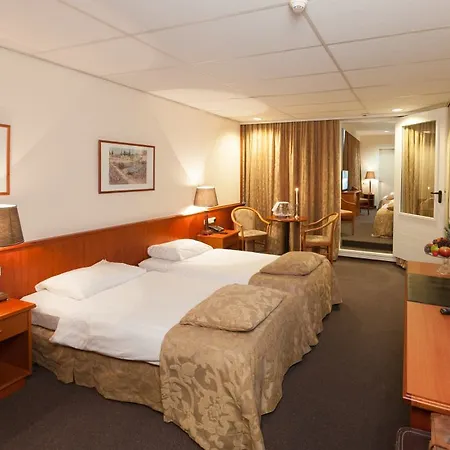 De Rustende Jager Hotel 4*
